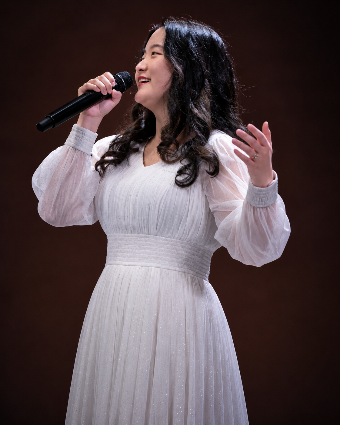 Chloe Cox, Lyric Coloratura Soprano